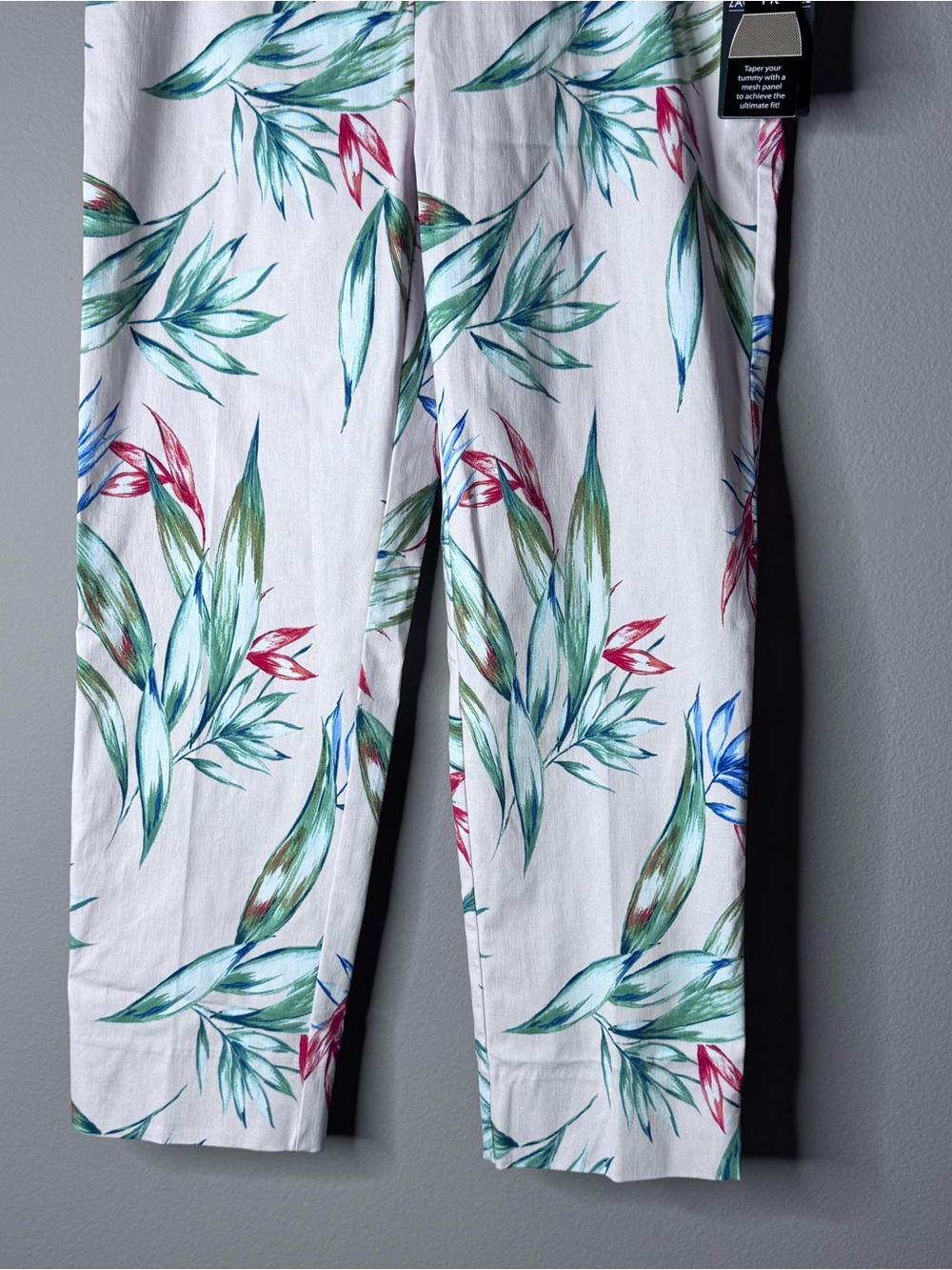 New Zac & Rachel Floral Print White Pull-On Pants Sz 12 - Picture 6 of 10